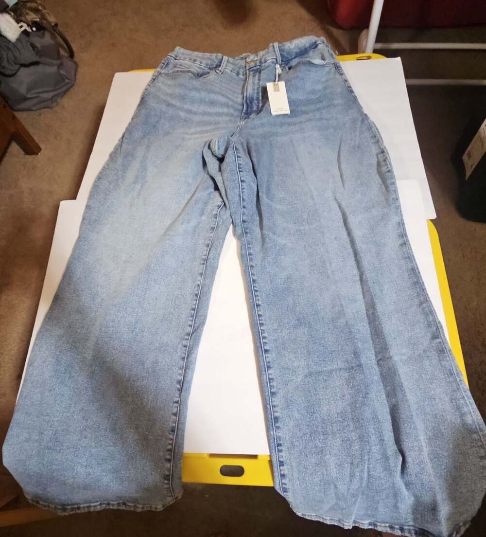 Good American Good Waist Palazzo Jeans Size 20 Light Wash Wide Leg